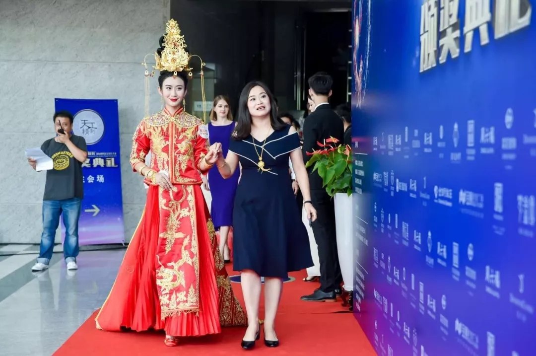 第4届"天工精制"国际时尚珠宝设计大赛盛放纵行，，，尊龙凯时荣获两项大奖-尊龙凯时珠宝官网  珠宝批发龙头企业